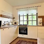 Σπίτι διακοπών 44 George House - Pool, Jacuzzi, Sauna, View Tilaj