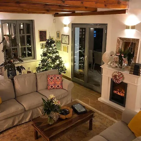 44 George House - Pool, Jacuzzi, Sauna, View Σπίτι διακοπών Tilaj