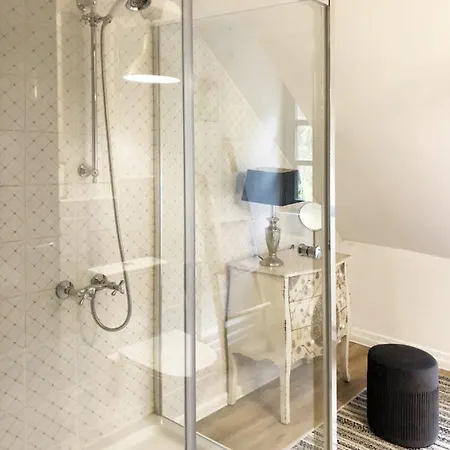 44 George House - Pool, Jacuzzi, Sauna, View بيت للعطل