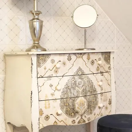 44 George House - Pool, Jacuzzi, Sauna, View