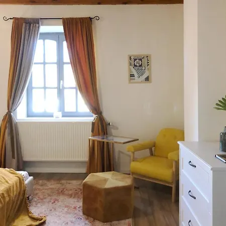 بيت للعطل 44 George House - Pool, Jacuzzi, Sauna, View Tilaj
