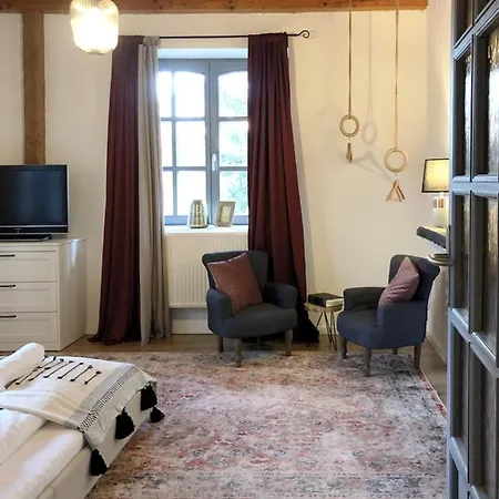 44 George House - Pool, Jacuzzi, Sauna, View