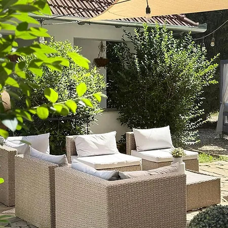 بيت للعطل 44 George House - Pool, Jacuzzi, Sauna, View Tilaj