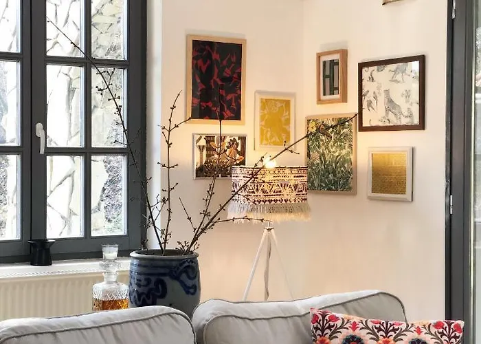 בית נופש 44 George House - Pool, Jacuzzi, Sauna, View Tilaj