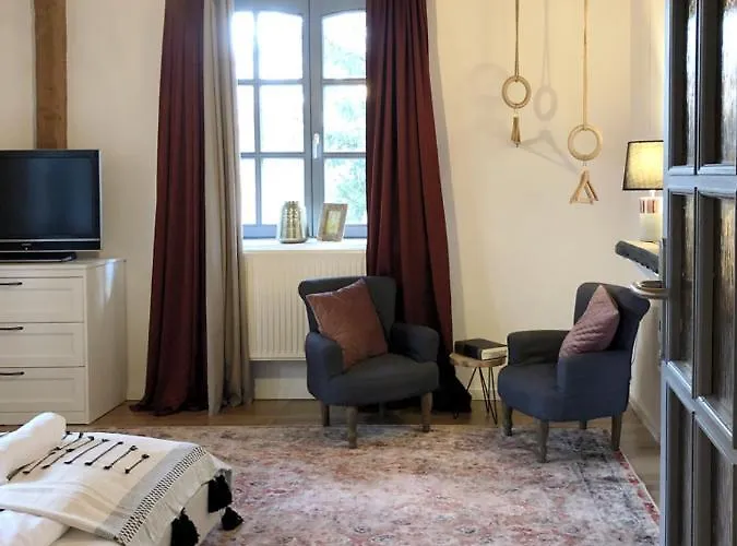 44 George House - Pool, Jacuzzi, Sauna, View