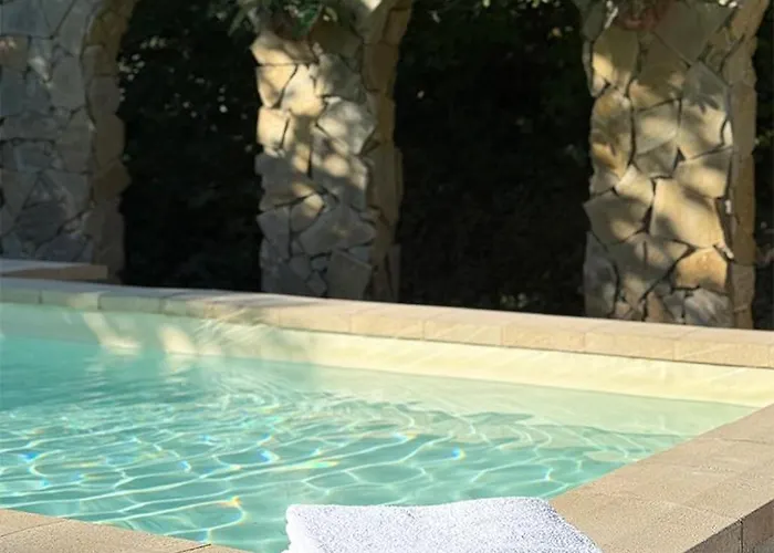 44 George House - Pool, Jacuzzi, Sauna, View *