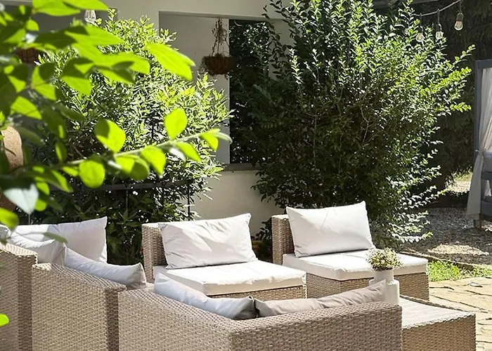 בית נופש 44 George House - Pool, Jacuzzi, Sauna, View Tilaj